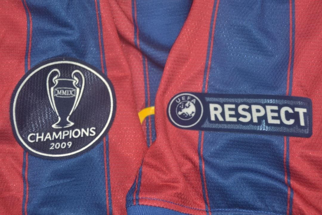 ליגת אלופות - חולצת עבר ברצלונה בית 09/10 - ליונל מסי