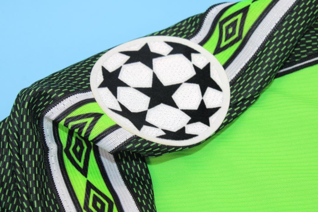 ליגת אלופות - חולצת עבר ארוכה מנצ'סטר יונייטד שוער 98/00