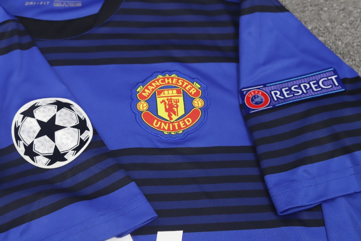 ליגת אלופות - חולצת עבר מנצ'סטר יונייטד חוץ 11/12