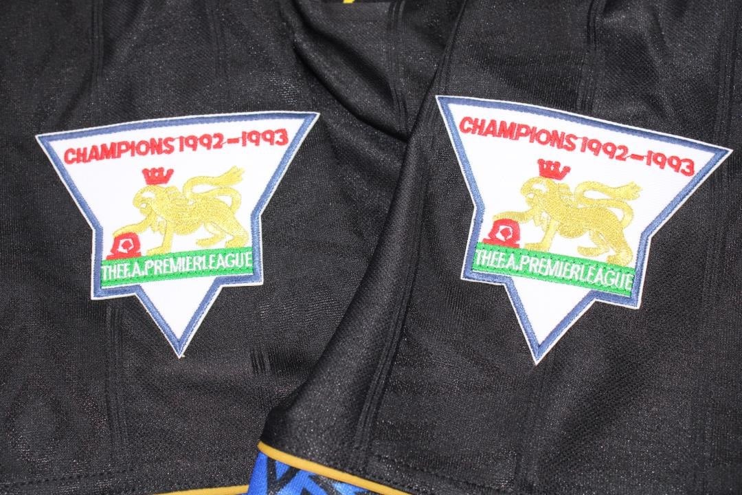 ליגה אנגלית - חולצת עבר מנצ'סטר יונייטד חוץ 93/95